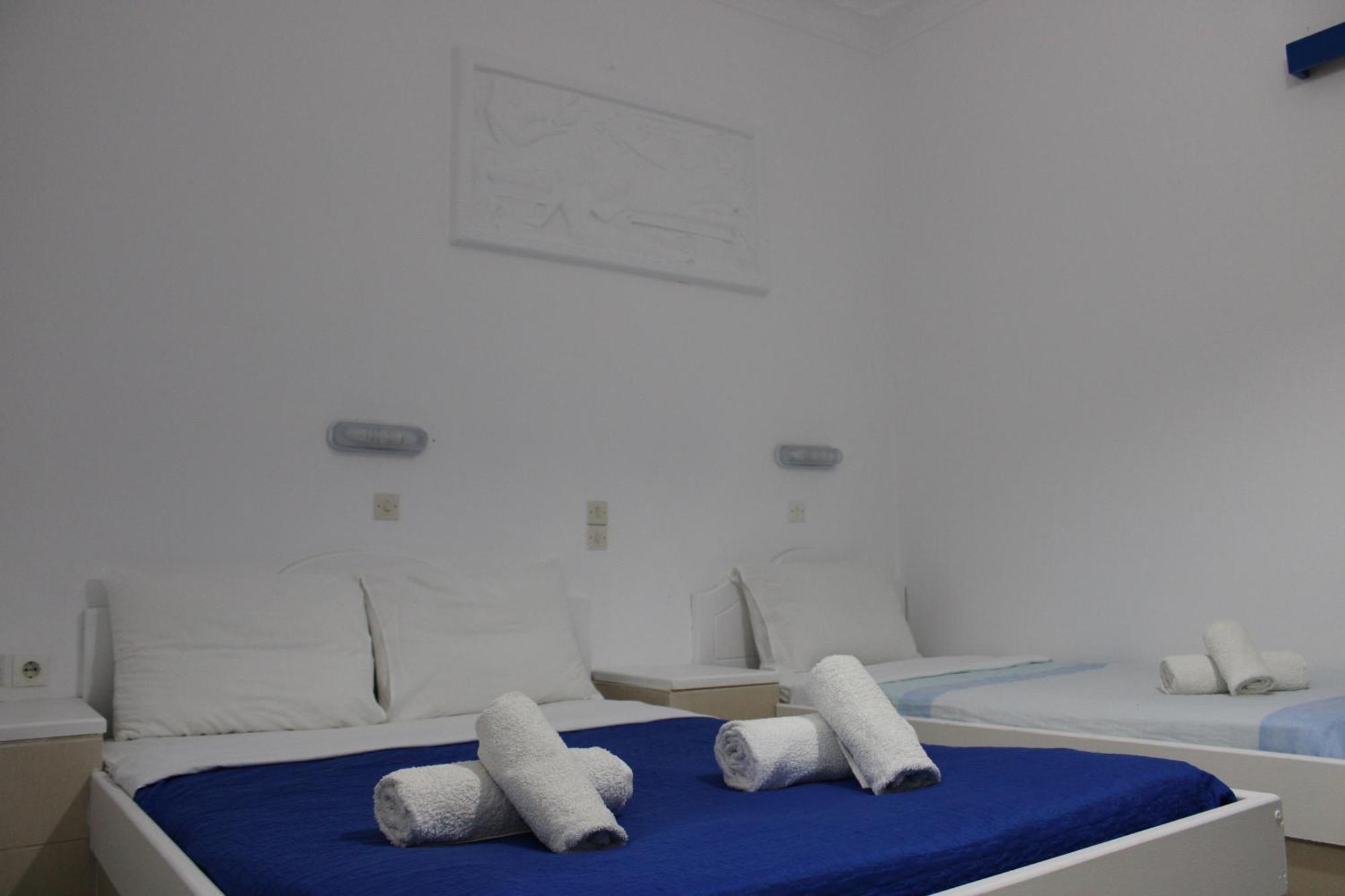 The Three Anchors Rooms Emporio  Eksteriør billede